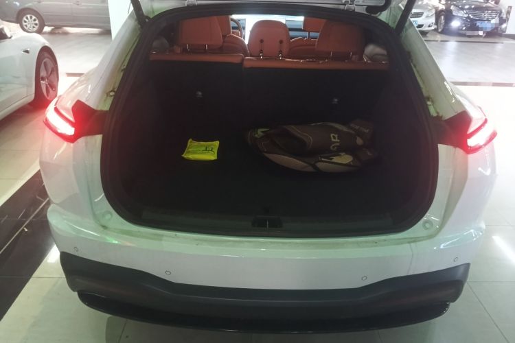 Used ONVO L60 2024 60 kWh Rear-Drive Version Trunk