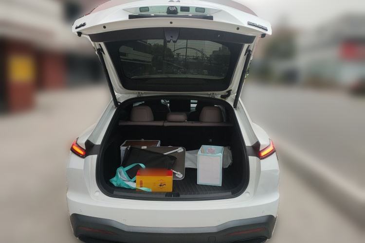 Used ONVO L60 2024 60 kWh Rear-Drive Version Trunk