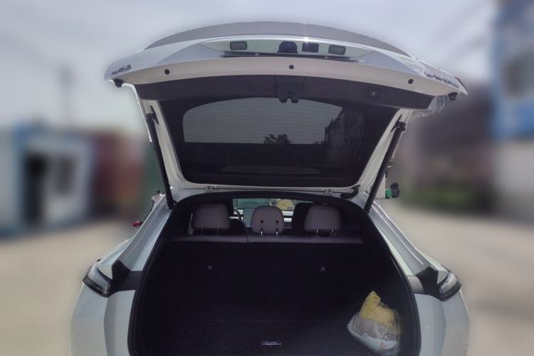 Used ONVO L60 2024 60 kWh Rear-Drive Version Trunk