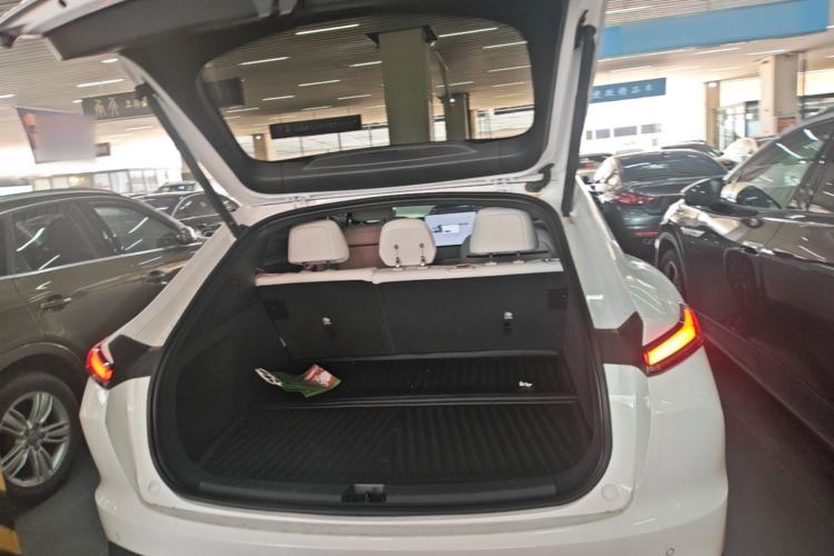 Used ONVO L60 2024 60 kWh Rear-Drive Version Trunk