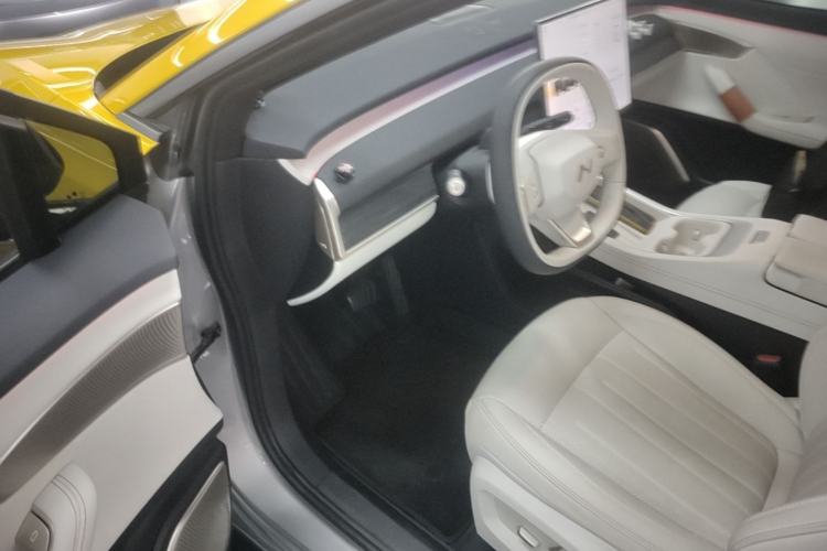 Used ONVO L60 2024 60 kWh Rear-Drive Version Driver Seat