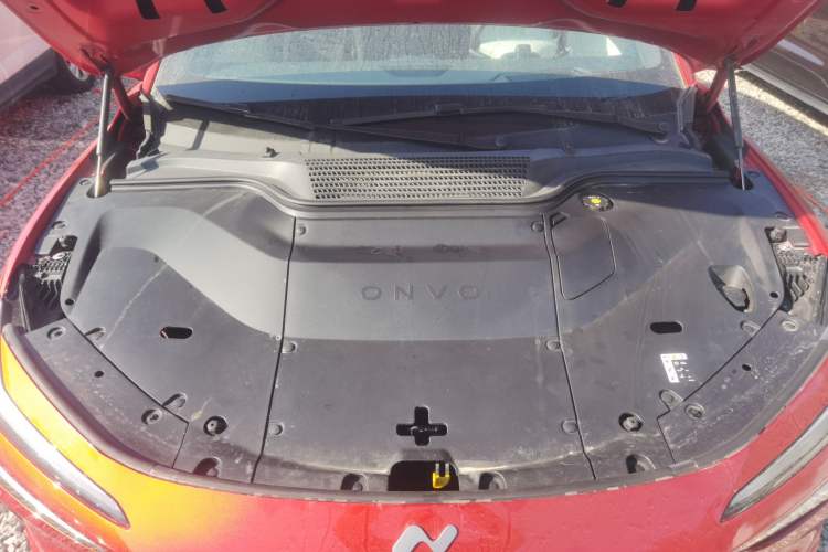 Used ONVO L60 2024 60 kWh Rear-Drive Version Engine Bay