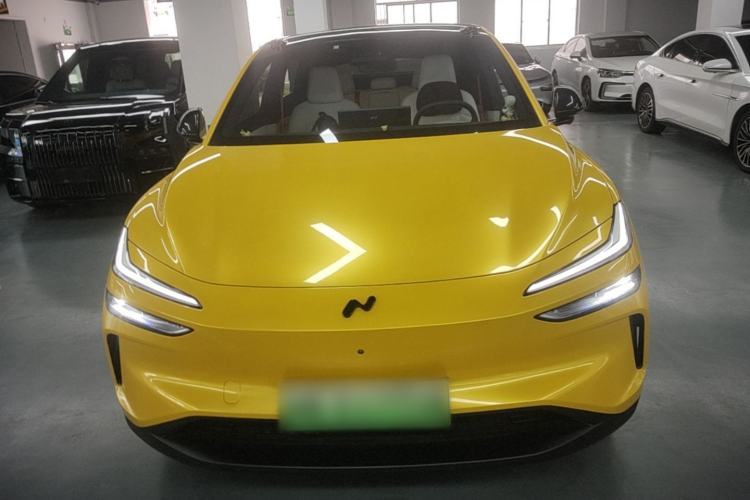 Used ONVO L60 2024 60 kWh Rear-Drive Version Front