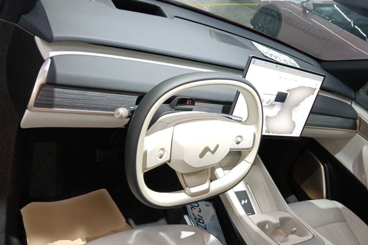 Used ONVO L60 2024 60 kWh Rear-Drive Version Interior 2