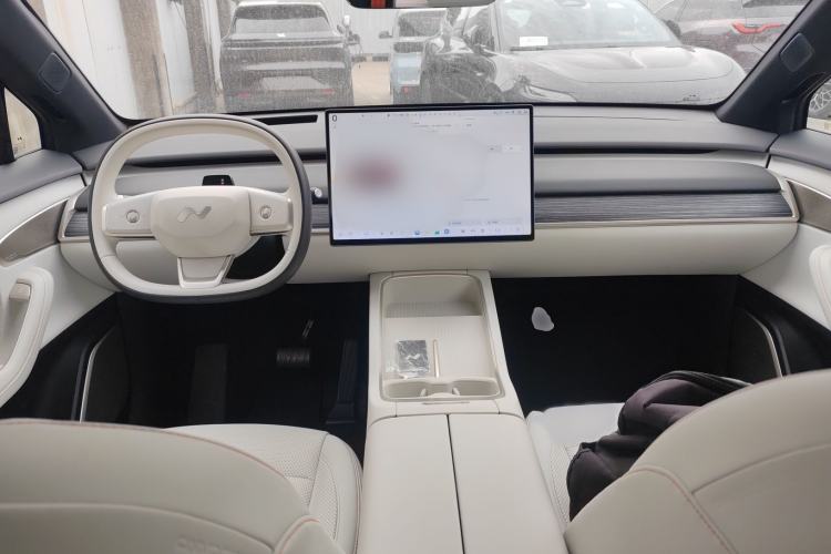 Used ONVO L60 2024 60 kWh Rear-Drive Version Interior 2
