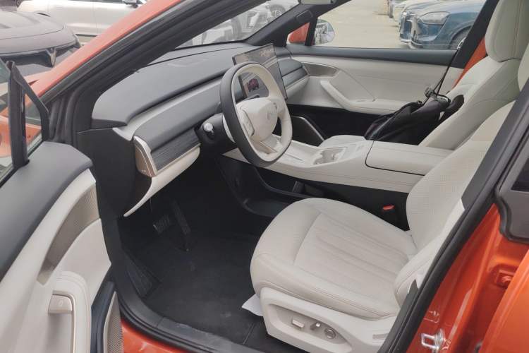 Used ONVO L60 2024 60 kWh Rear-Drive Version Interior 3