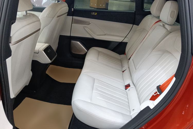 Used ONVO L60 2024 60 kWh Rear-Drive Version Interior 4