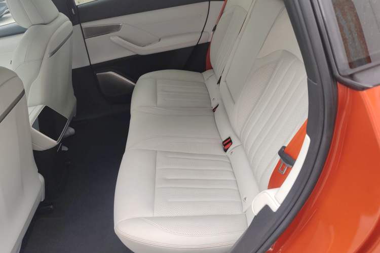 Used ONVO L60 2024 60 kWh Rear-Drive Version Interior 4