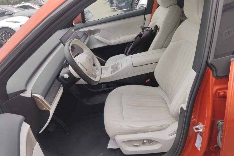 Used ONVO L60 2024 60 kWh Rear-Drive Version Left Front Seat