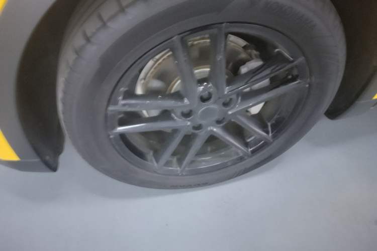Used ONVO L60 2024 60 kWh Rear-Drive Version Left Front Wheel Hub