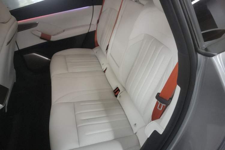 Used ONVO L60 2024 60 kWh Rear-Drive Version Left Rear Seat