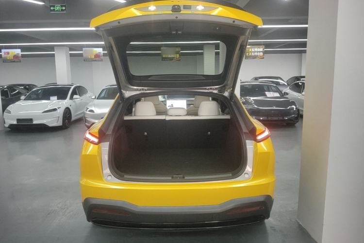 Used ONVO L60 2024 60 kWh Rear-Drive Version Trunk