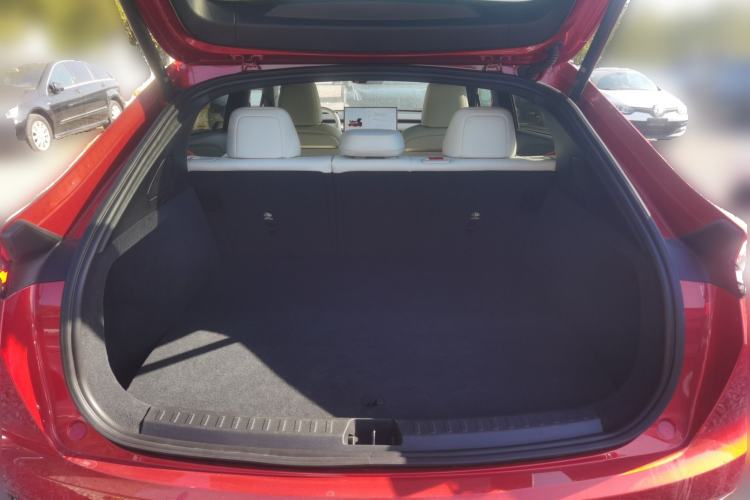 Used ONVO L60 2024 60 kWh Rear-Drive Version Trunk