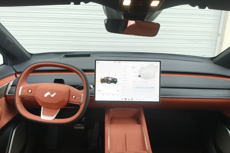 Used ONVO L60 2025 Model—60 kWh All-Wheel-Drive Version Center Console