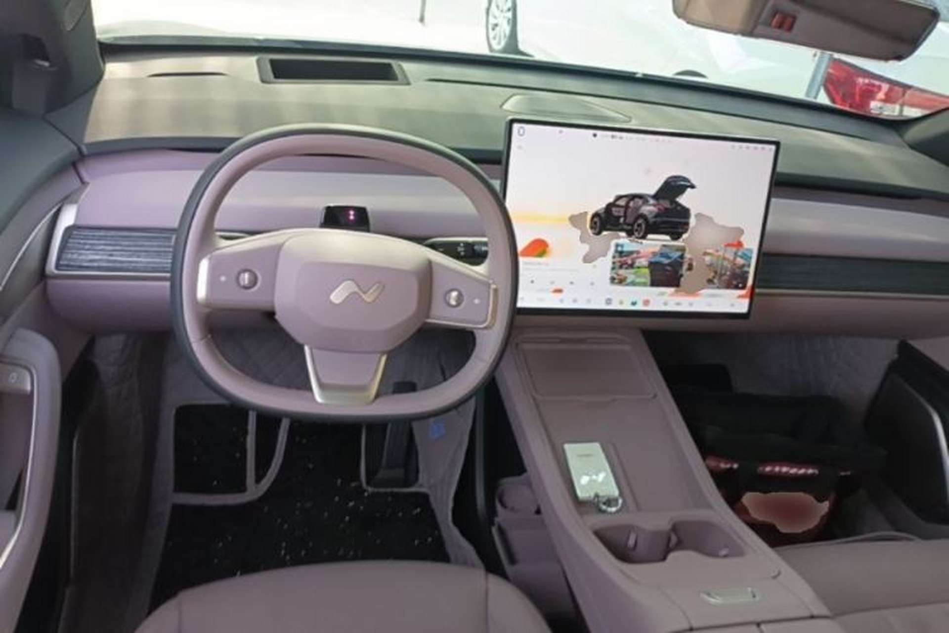 Used ONVO L60 2025 Model—60 kWh All-Wheel-Drive Version Center Console