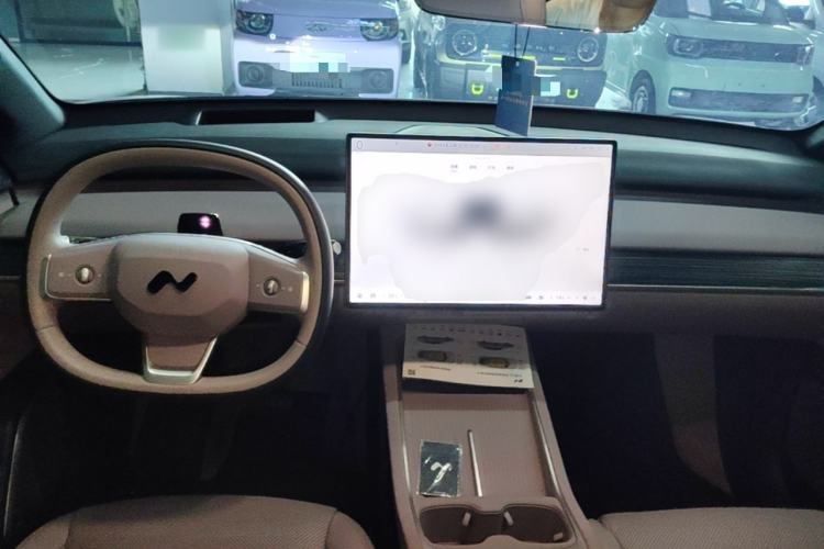 Used ONVO L60 2025 Model—85 kWh Rear-Wheel-Drive Version Center Console