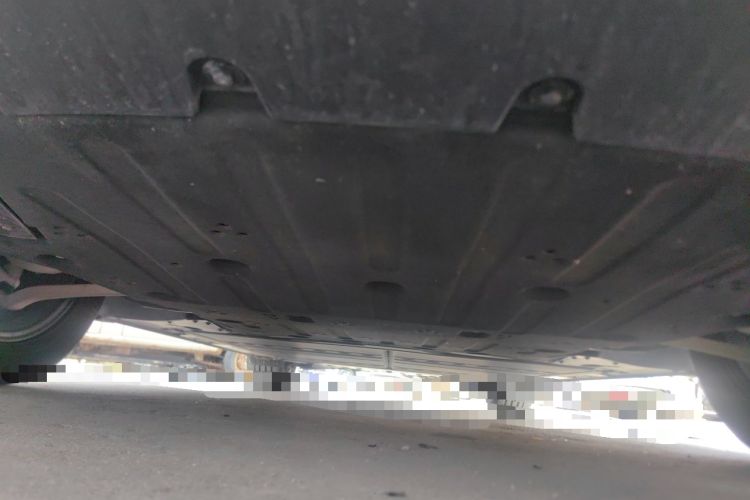 Used ONVO L60 2025 Model—60 kWh All-Wheel-Drive Version Chassis Front