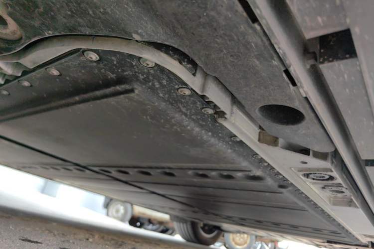 Used ONVO L60 2025 Model—60 kWh All-Wheel-Drive Version Chassis Front Left