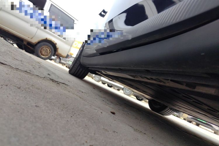 Used ONVO L60 2025 Model—60 kWh All-Wheel-Drive Version Chassis Front Right