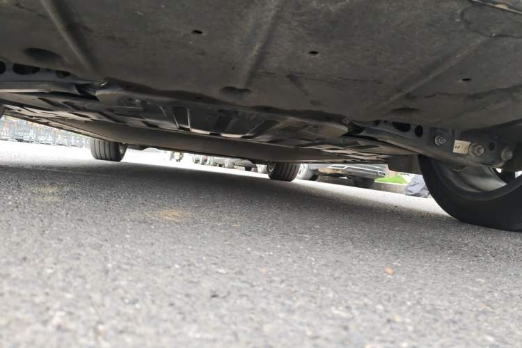 Used ONVO L60 2025 Model—60 kWh Rear-Wheel-Drive Version Chassis Rear