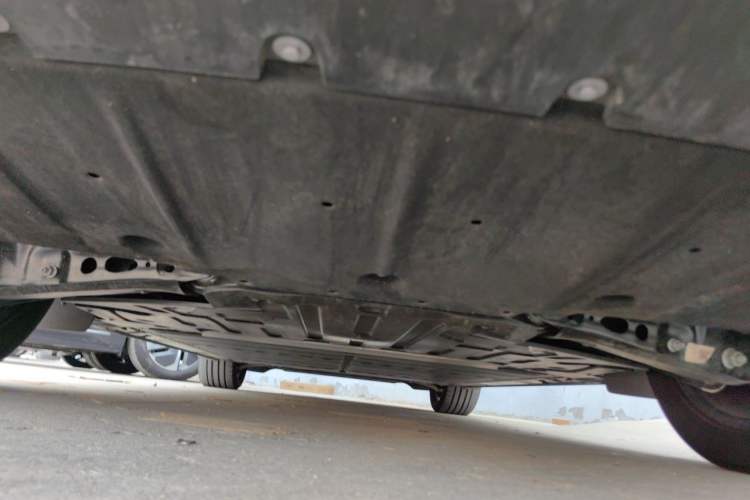 Used ONVO L60 2025 Model—60 kWh All-Wheel-Drive Version Chassis Rear