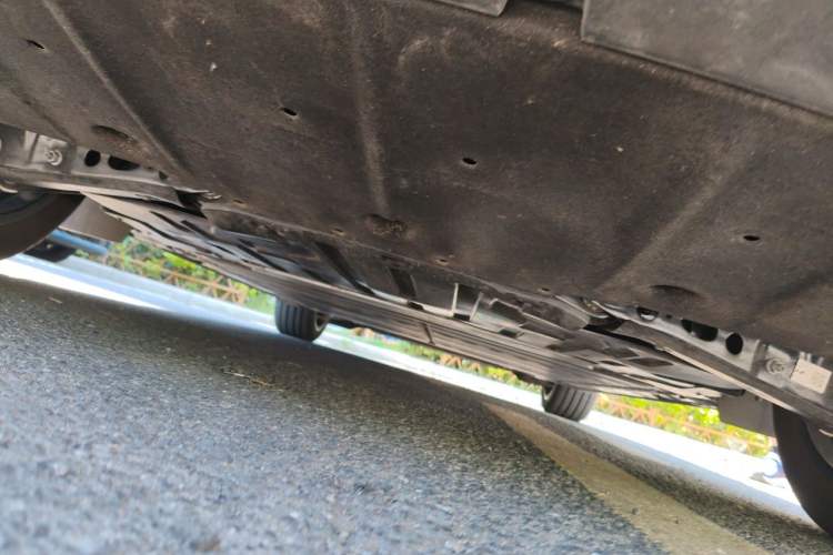 Used ONVO L60 2025 Model, 60kWh Black Knight Special Edition Chassis Rear