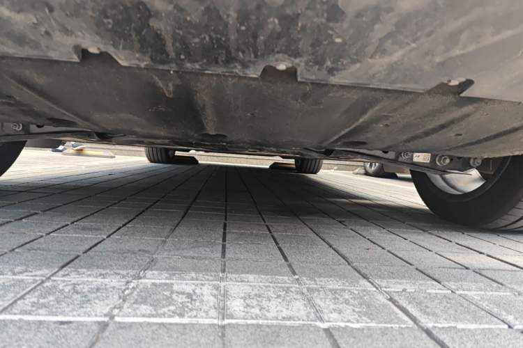 Used ONVO L60 2025 Model—60 kWh Rear-Wheel-Drive Version Chassis Rear