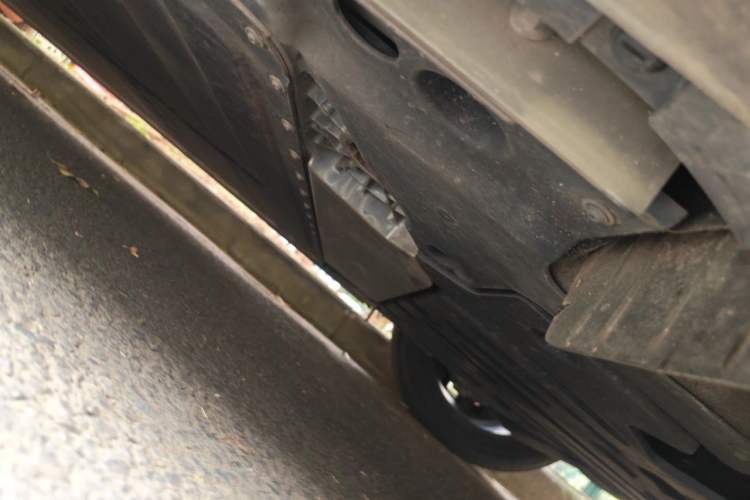 Used ONVO L60 2025 Model—60 kWh Rear-Wheel-Drive Version Chassis Rear Left