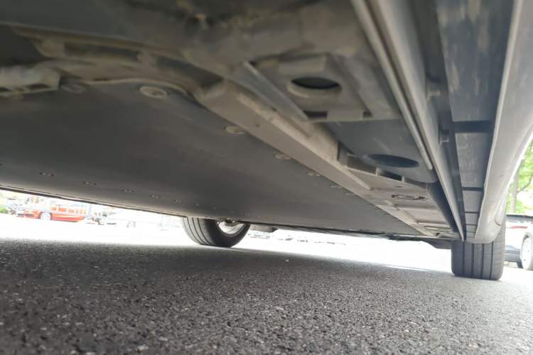 Used ONVO L60 2025 Model—60 kWh Rear-Wheel-Drive Version Chassis Rear Right