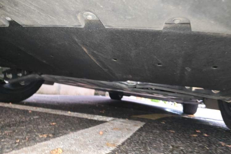 Used ONVO L60 2025 Model—60 kWh Rear-Wheel-Drive Version Chassis Rear