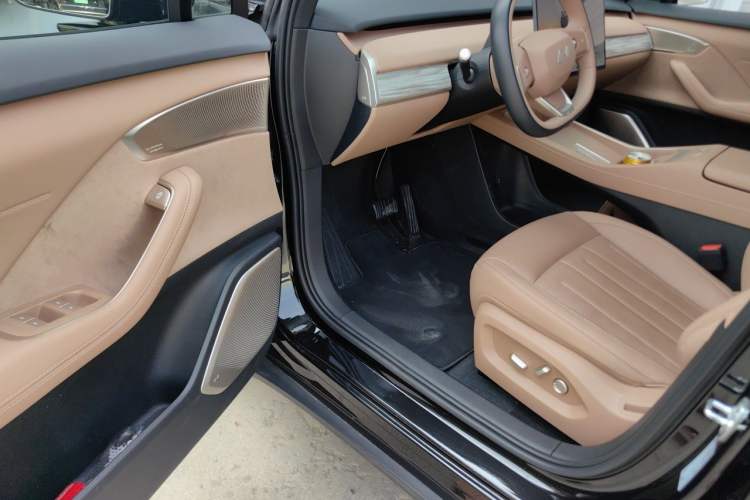 Used ONVO L60 2025 Model—60 kWh All-Wheel-Drive Version Driver Seat