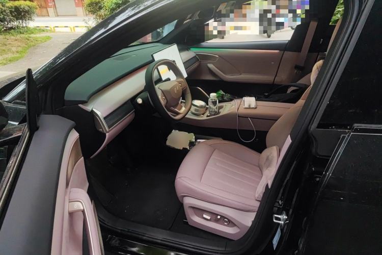 Used ONVO L60 2025 Model—60 kWh Rear-Wheel-Drive Version Driver Seat
