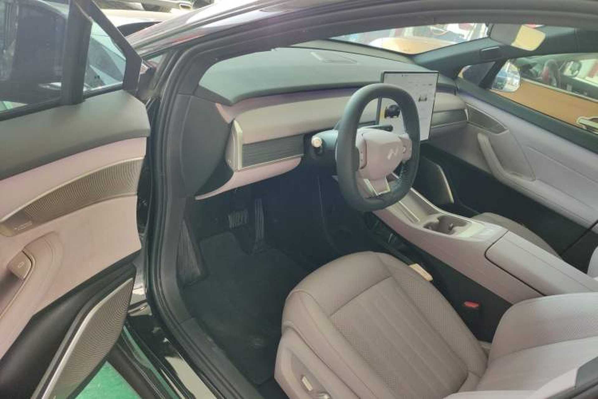 Used ONVO L60 2025 Model—60 kWh Rear-Wheel-Drive Version Driver Seat