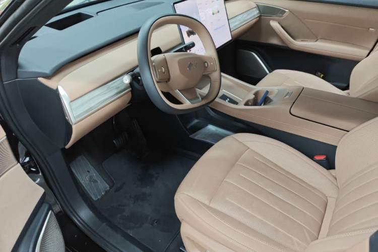 Used ONVO L60 2025 Model—60 kWh All-Wheel-Drive Version Driver Seat