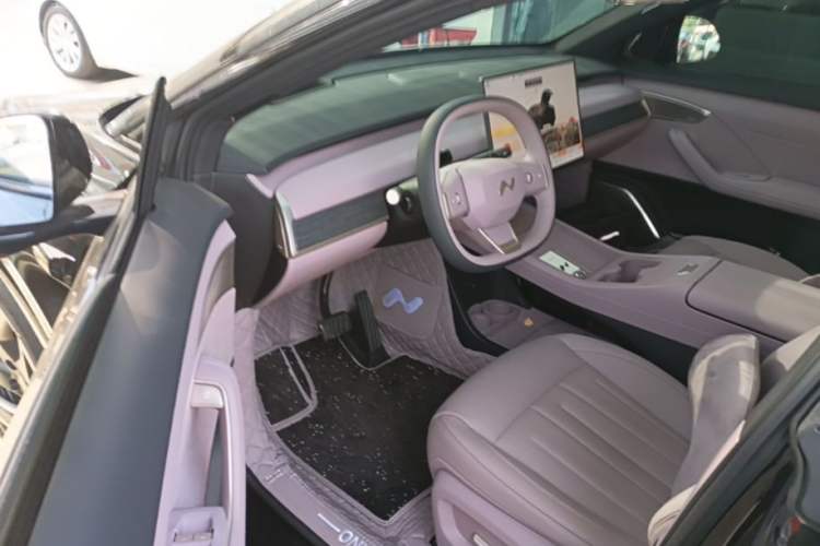 Used ONVO L60 2025 Model—60 kWh All-Wheel-Drive Version Driver Seat