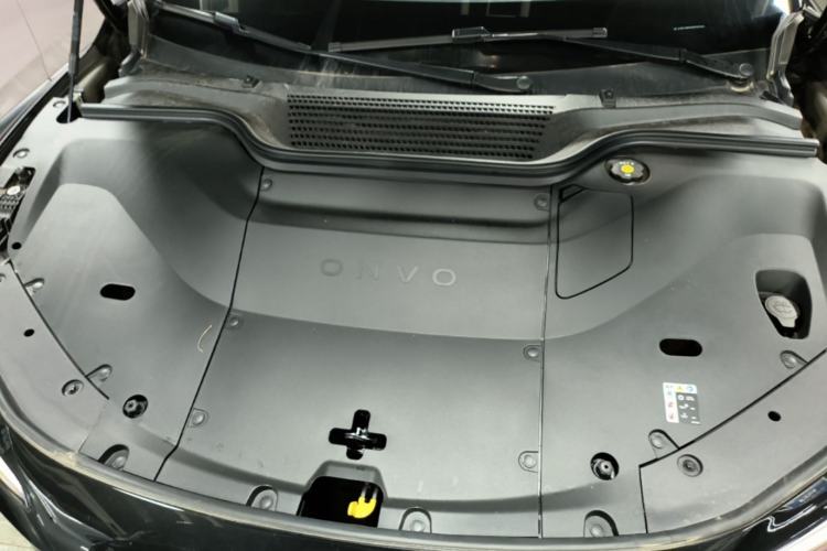 Used ONVO L60 2025 Model—60 kWh Rear-Wheel-Drive Version Engine Bay