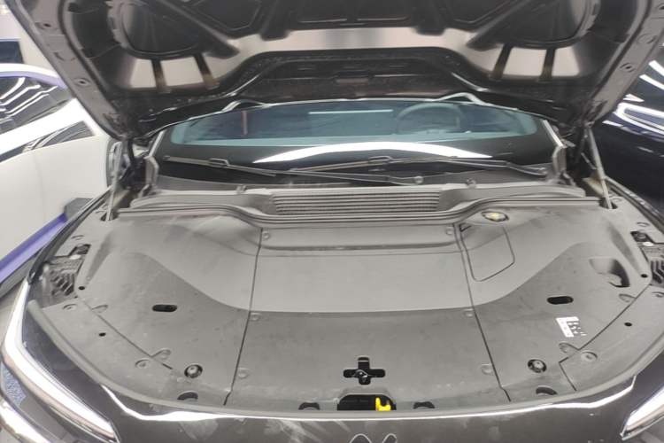 Used ONVO L60 2025 Model—60 kWh Rear-Wheel-Drive Version Engine Bay