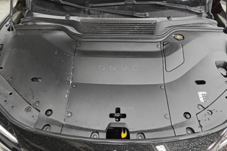 Used ONVO L60 2025 Model—60 kWh All-Wheel-Drive Version Engine Bay