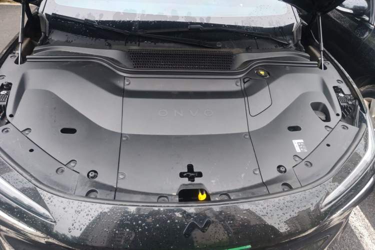 Used ONVO L60 2025 Model, 60kWh Black Knight Special Edition Engine Bay