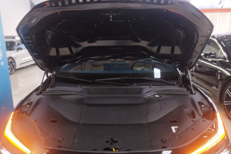 Used ONVO L60 2025 Model—60 kWh Rear-Wheel-Drive Version Engine Bay