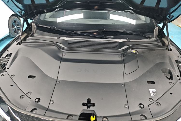 Used ONVO L60 2025 Model, 60kWh Black Knight Special Edition Engine Bay