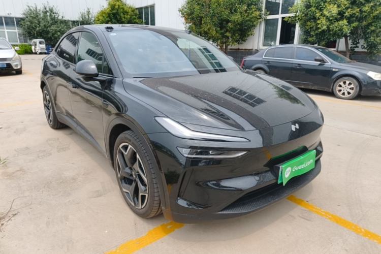 Used ONVO L60 2025 Model—60 kWh All-Wheel-Drive Version Exterior 1