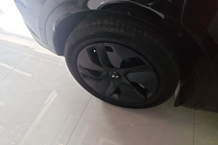 Used ONVO L60 2025 Model—60 kWh Rear-Wheel-Drive Version Exterior 5