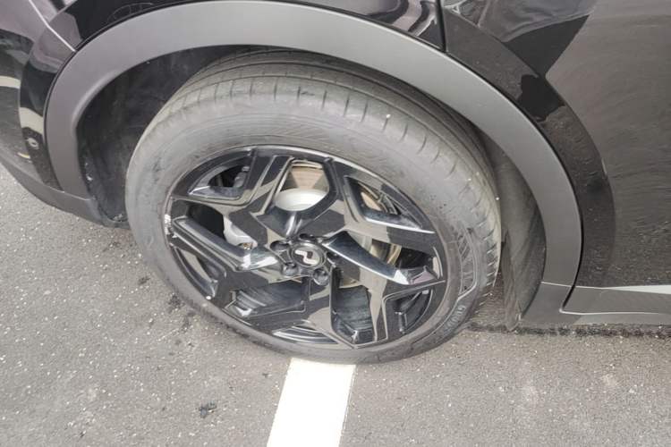 Used ONVO L60 2025 Model—60 kWh Rear-Wheel-Drive Version Exterior 5
