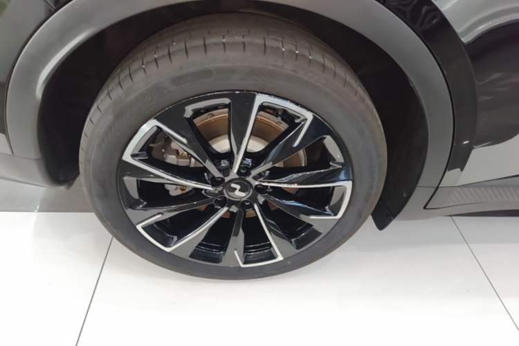 Used ONVO L60 2025 Model—60 kWh Rear-Wheel-Drive Version Exterior 5