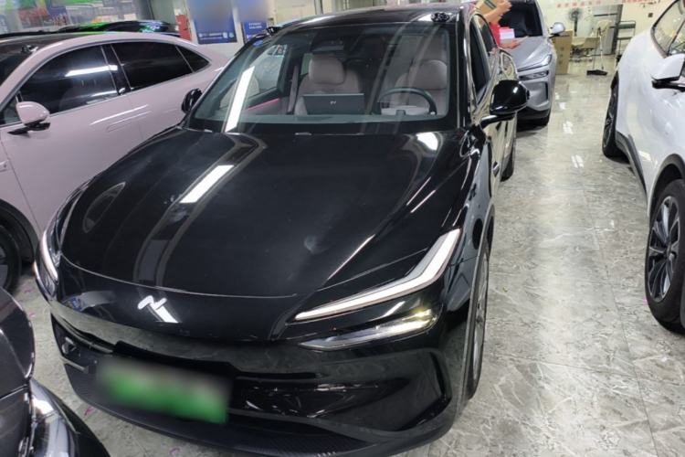 Used ONVO L60 2025 Model—60 kWh Rear-Wheel-Drive Version Front