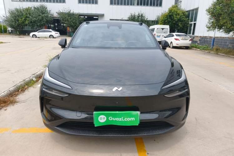 Used ONVO L60 2025 Model—60 kWh All-Wheel-Drive Version Front