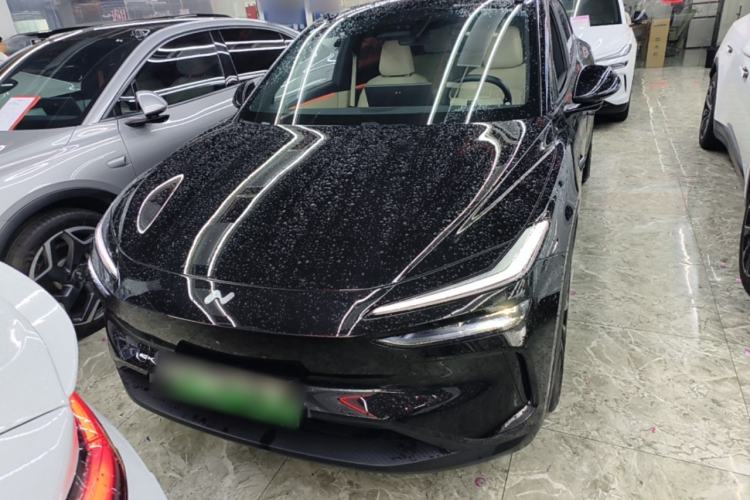 Used ONVO L60 2025 Model—60 kWh All-Wheel-Drive Version Front