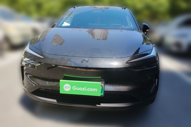 Used ONVO L60 2025 Model, 60kWh Black Knight Special Edition Front