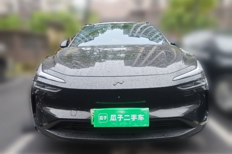 Used ONVO L60 2025 Model, 60kWh Black Knight Special Edition Front